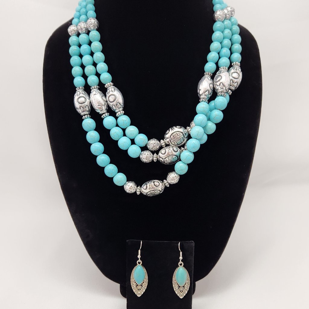 Beaded Necklace And Earrings 589